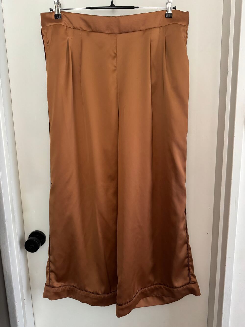 TORRID coppery gold satin wide leg pants - sz 2s